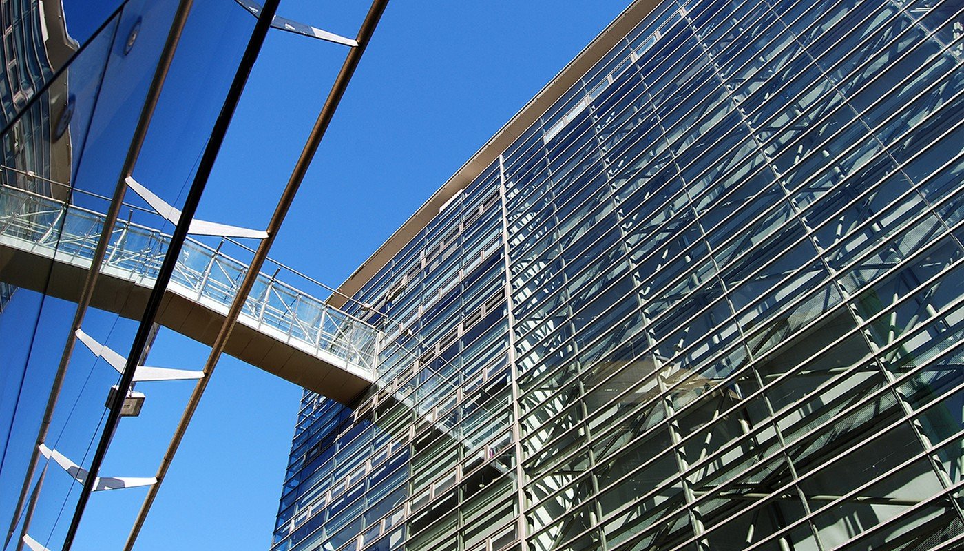 Blom bank, image 1